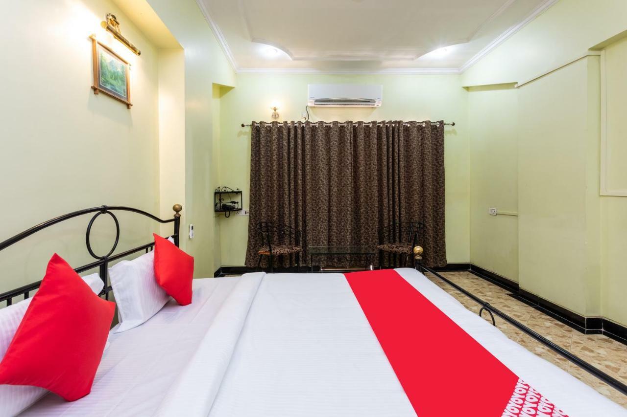 Oyo 38142 Girdhar Mahal Hotel Indore Ngoại thất bức ảnh