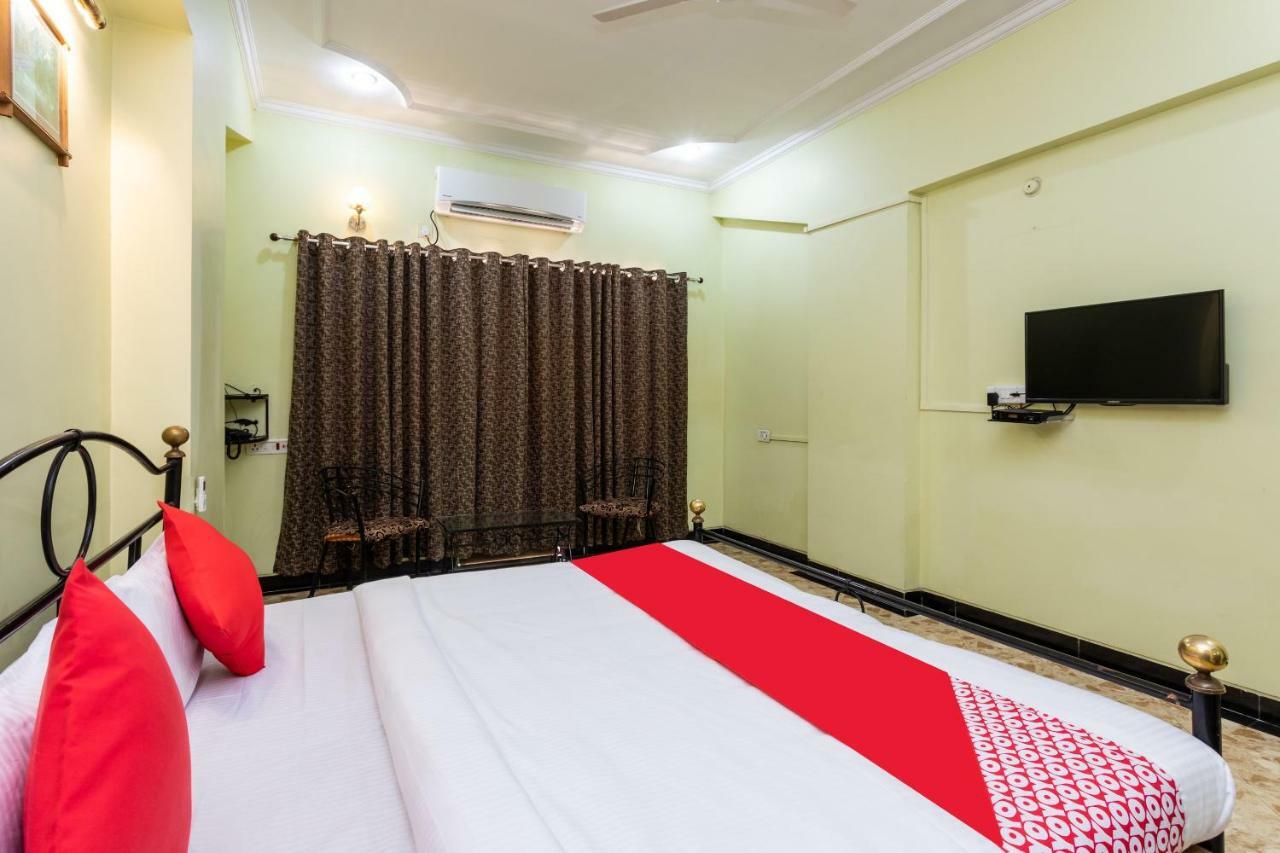 Oyo 38142 Girdhar Mahal Hotel Indore Ngoại thất bức ảnh